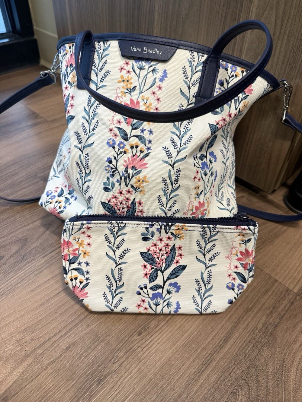 Vera Bradley Floral ReActive Tote Crossbody Bag w/ Pouch NWOT Cream Navy
